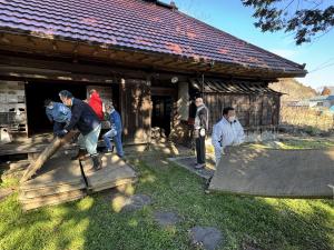 空き家・遊休牧地活用事業の様子